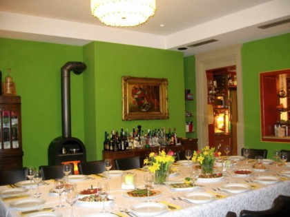 照片: NAPO Tapas Caf&amp;eacute; Bar